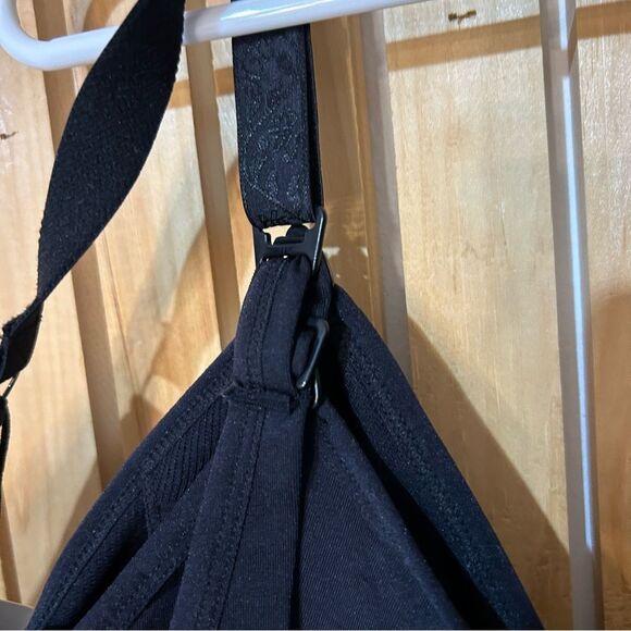 Kindred Bravely Sublime Hands-Free Pumping & Nursing Bra in Black Size XXL Busty - Picture 12 of 13